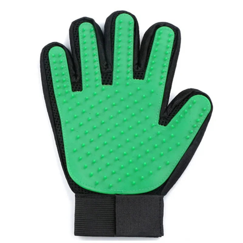 Kizuna Living Pet Grooming Glove – Gentle Silicone Deshedding Mitt & Massage Brush for Dogs and Cats
